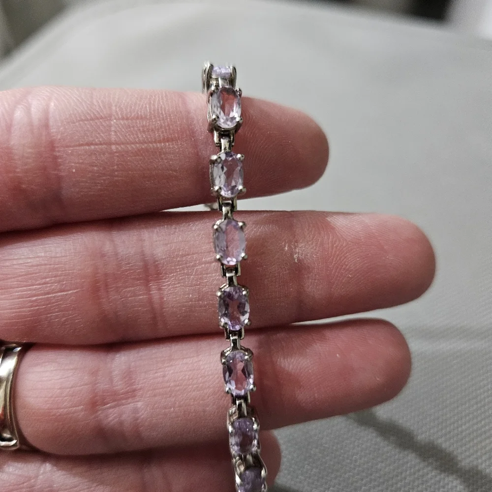 Elegant Silver Bracelet. Amethyst gem. Strong clasp - Picture 3 of 4